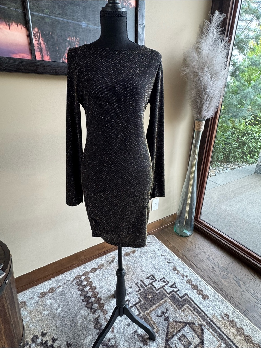 Women's Black Glitter Long-Sleeve Mini Dress